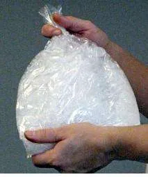 Aplicación de hielo en rodilla