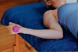Ejercicio de estiramiento del subescapular 1A